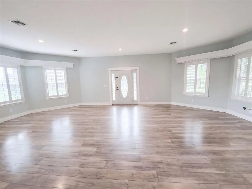 Photo of 4335 SE 8TH STREET