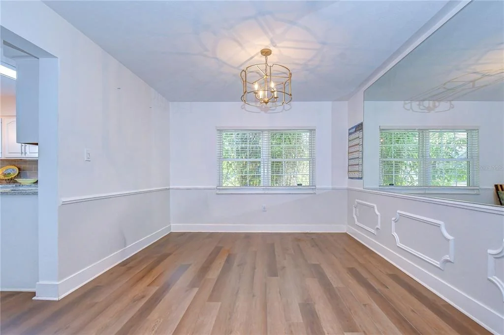 Photo of 901 WOODVIEW DRIVE