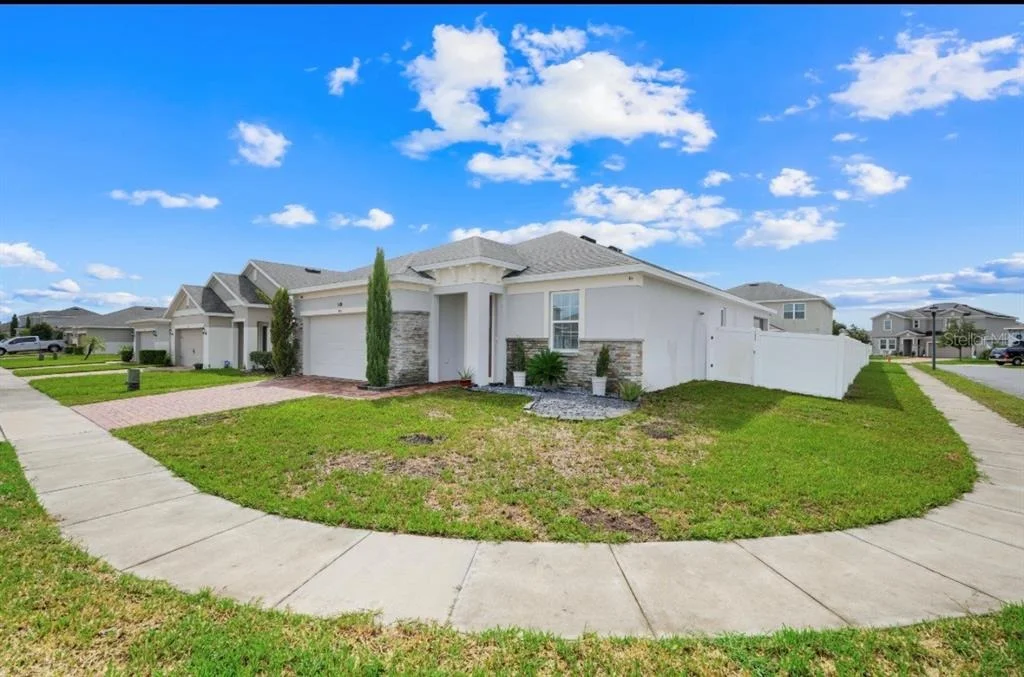 Photo of 935 BENJAMIN TRAIL