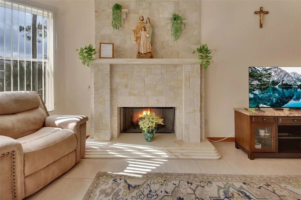 Photo of 443 JUNIPER LANE