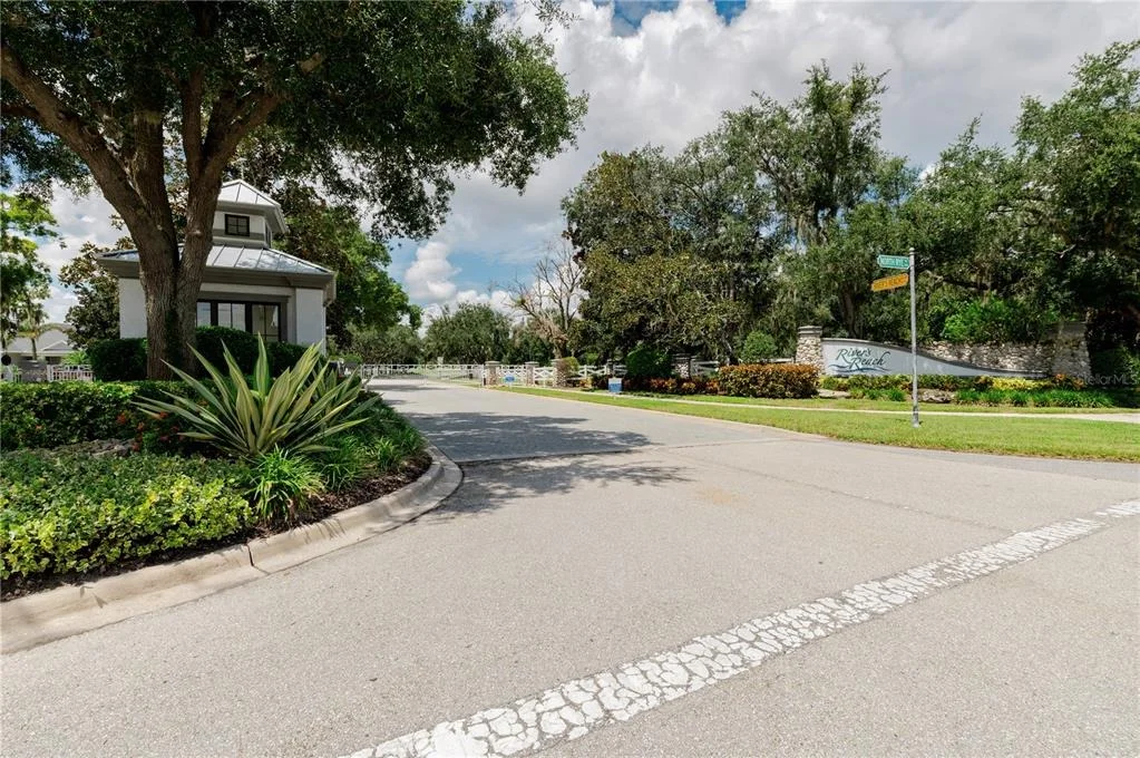 Photo of 1117 THORNBURY DRIVE