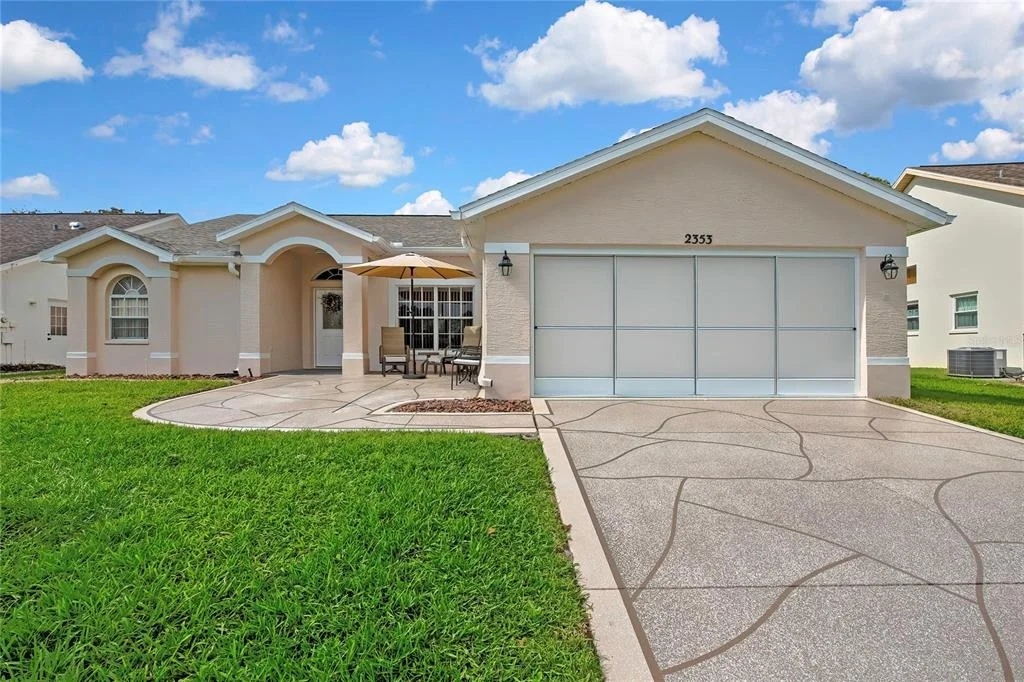 Photo of 2353 SUMMERCREST LANE