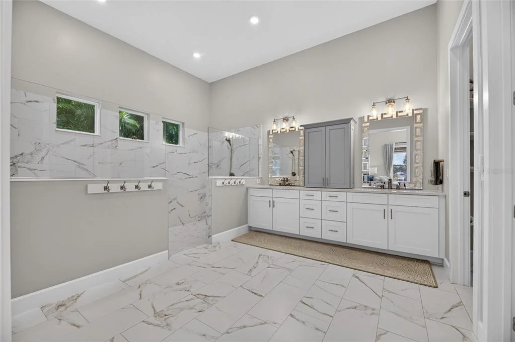 Photo of 825 MANNS HARBOR DRIVE