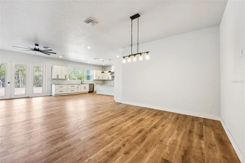 Photo of 351 MITNIK DRIVE