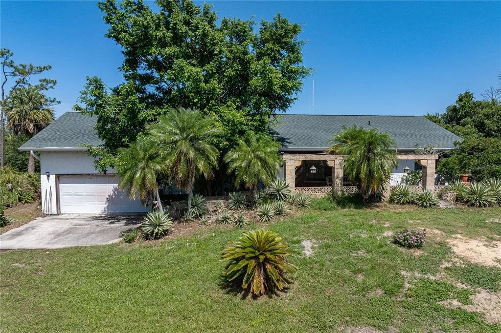 Photo of 2065 DUNCAN ROAD
