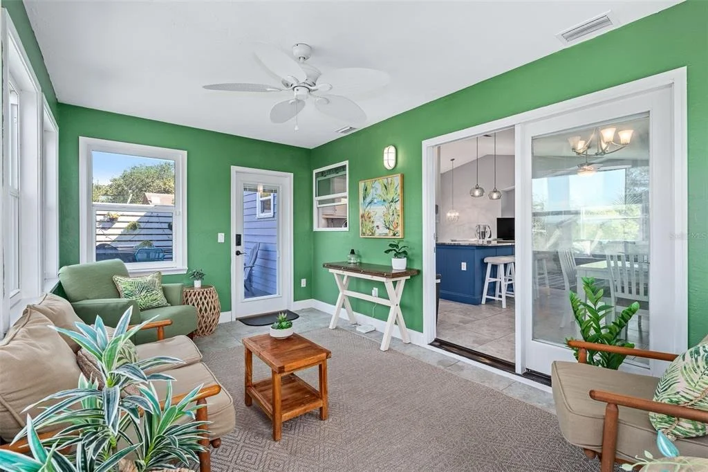 Photo of 1843 OAK PLACE