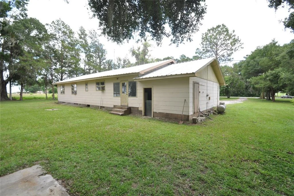 Photo of 18491 NE STATE ROAD 121