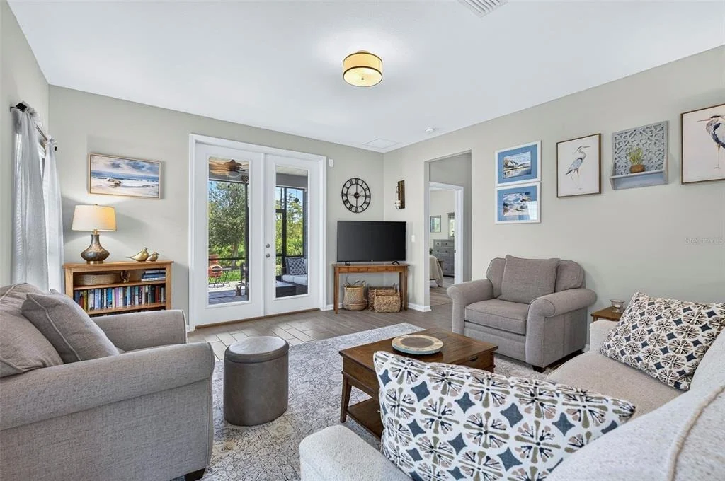 Photo of 106 NIGHTHAWK LANE