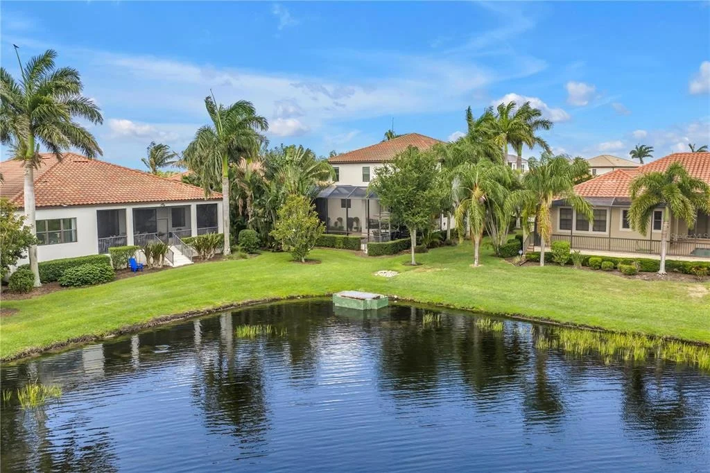 Photo of 6237 SIGNATURE POINTE LANE
