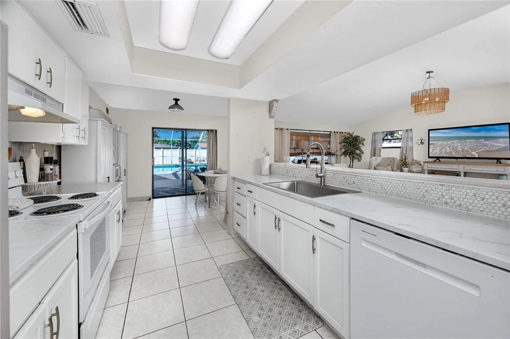 Photo of 14803 SUNSET DRIVE