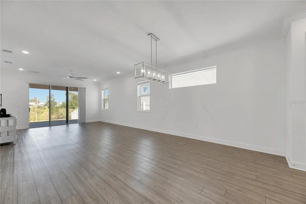 Photo of 923 SIGNET DRIVE