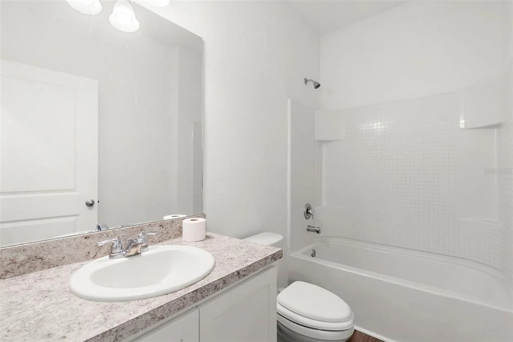 Photo of 1038 KELLY FERN LOOP