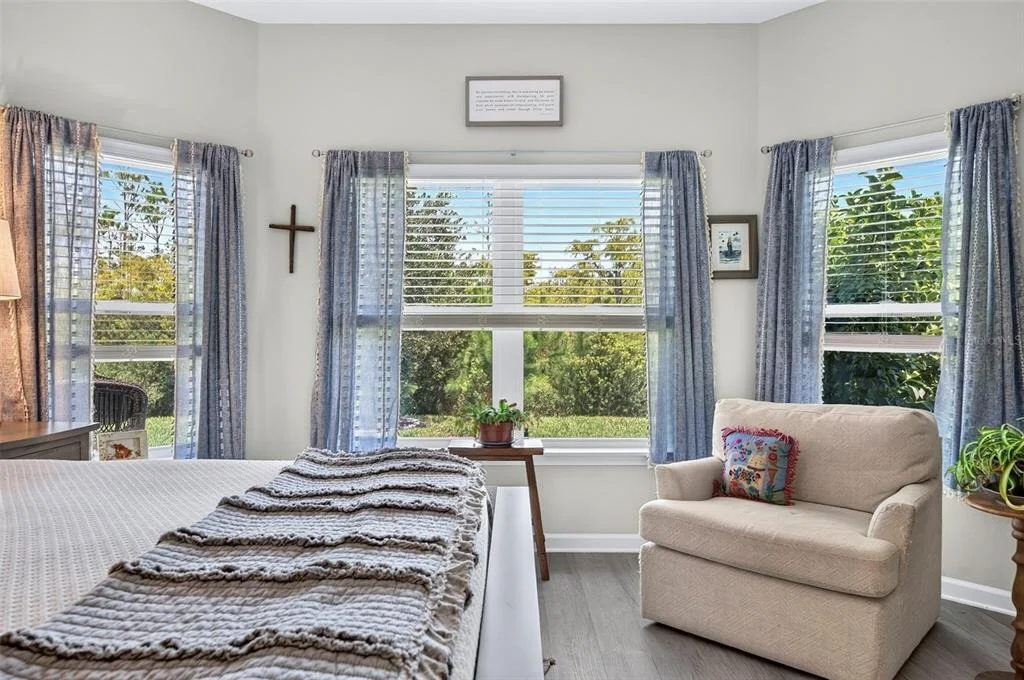 Photo of 106 NIGHTHAWK LANE