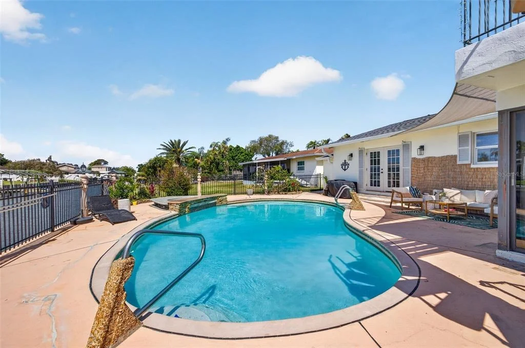 Photo of 8450 FLAGSTONE DRIVE