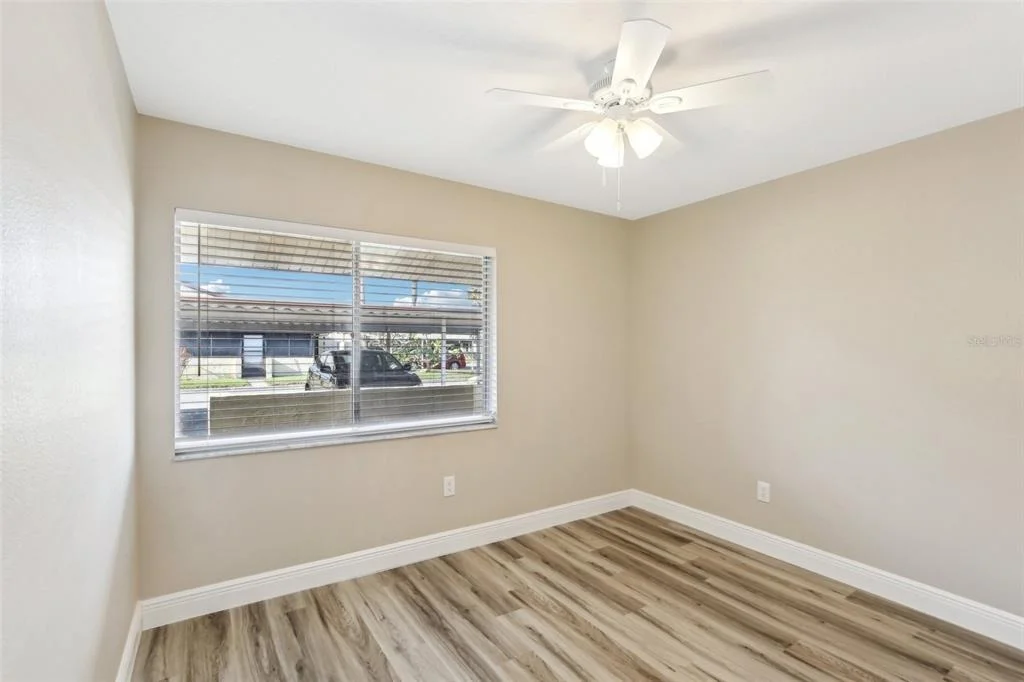 Photo of 1203 16TH CIRCLE SE