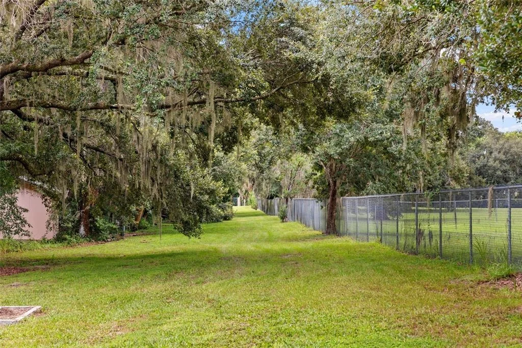 Photo of 19601 EAGLE CREST DRIVE