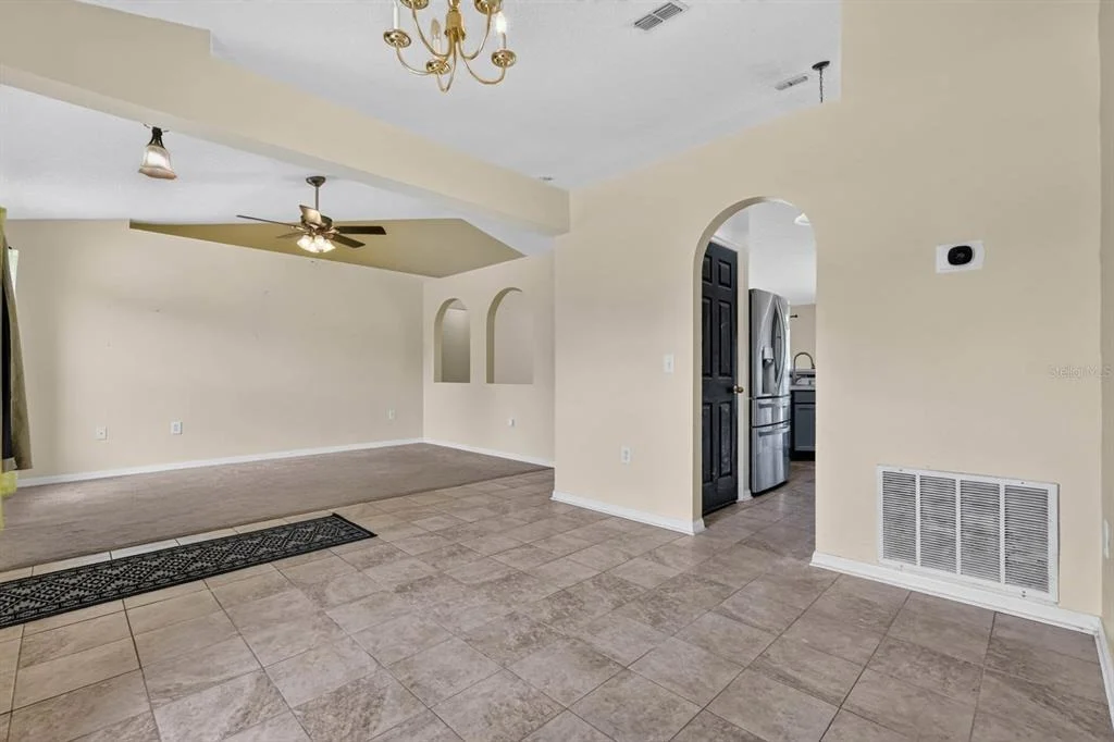 Photo of 6 BROWNSTONE LANE