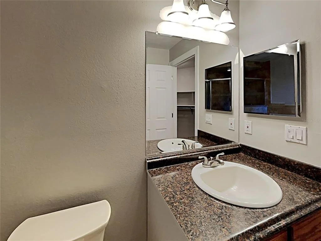 Photo of 11701 LYNMOOR DRIVE