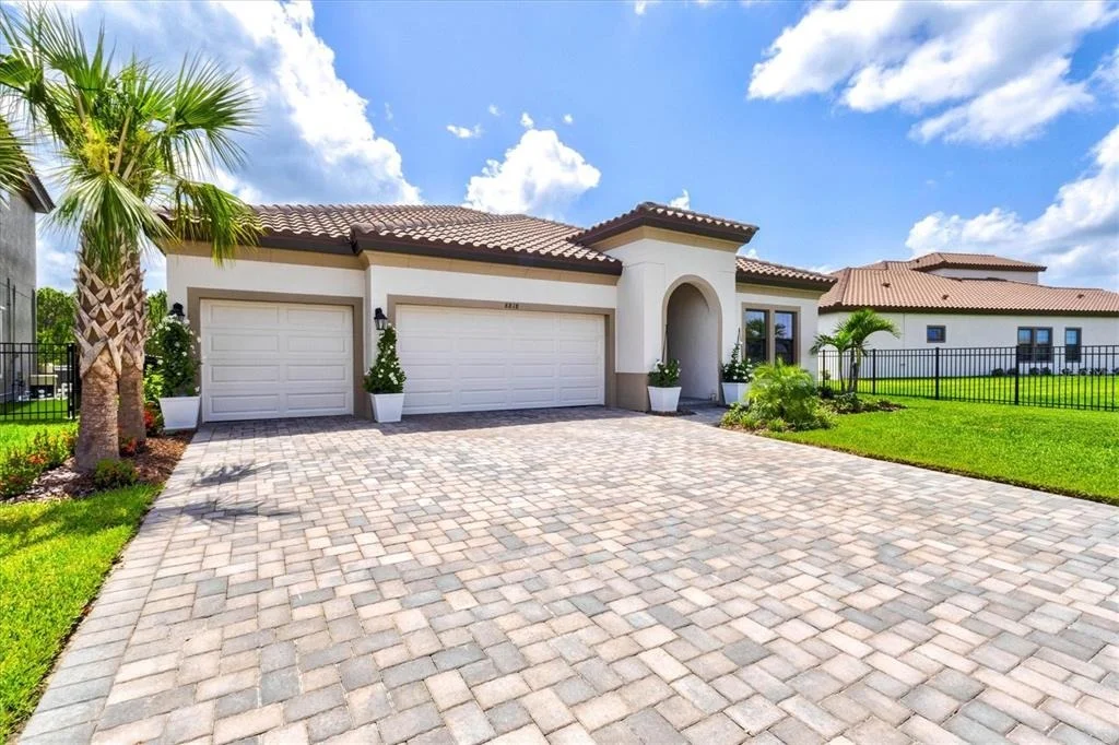 Photo of 8818 EASTWYCK DRIVE