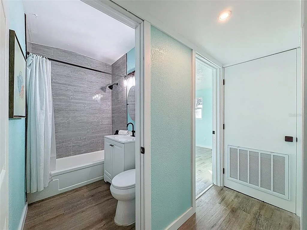 Photo of 6827 SANDERLING LANE
