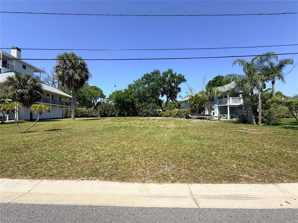 Photo of 231 LAGOON DRIVE
