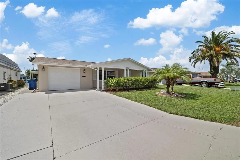 Photo of 4933 SHELL STREAM BOULEVARD