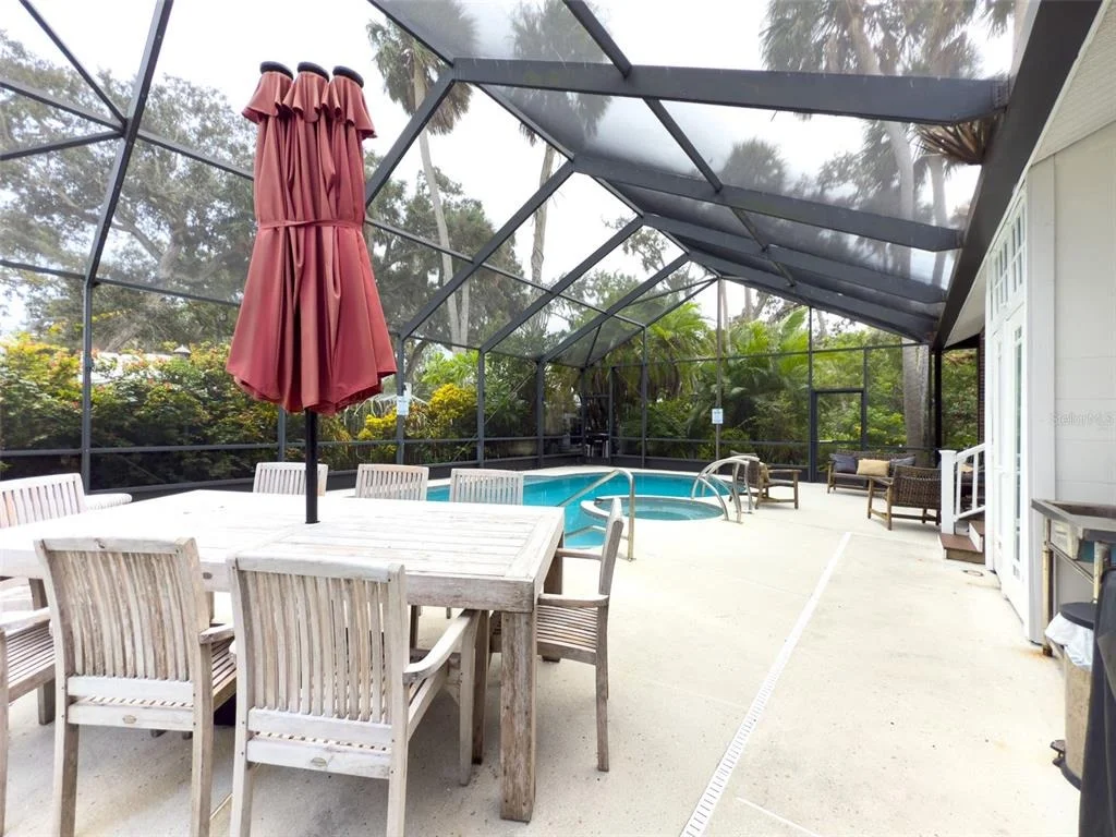 Photo of 4946 HALIFAX DRIVE