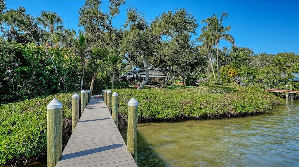 Photo of 1042 N CASEY KEY ROAD