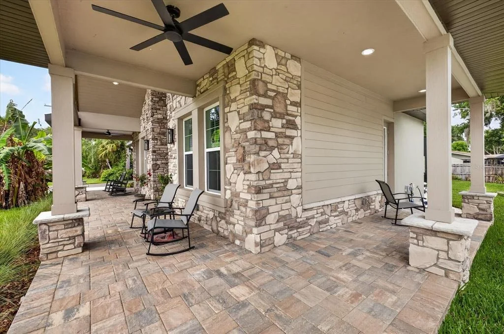 Photo of 1208 SUNSET LANE