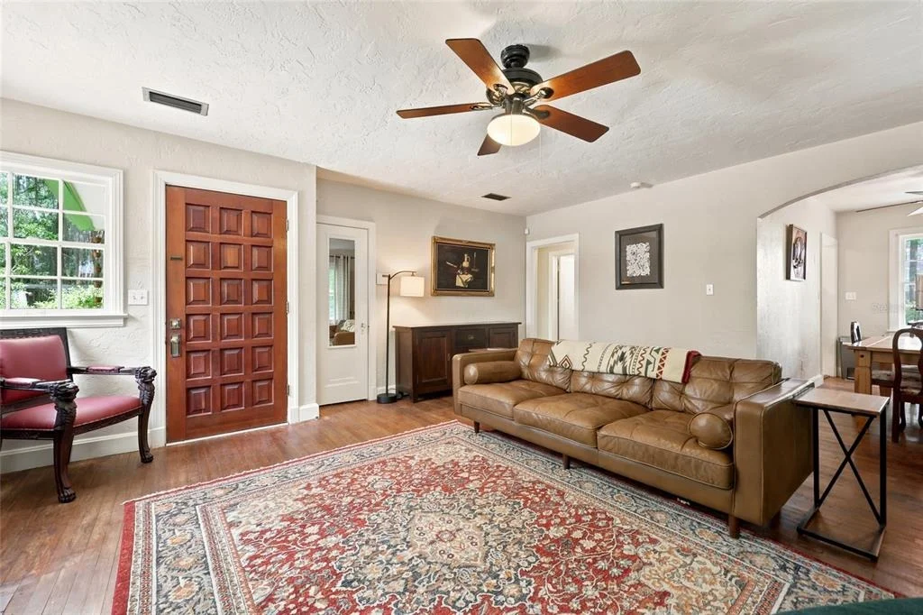 Photo of 616 NW 8TH PLACE