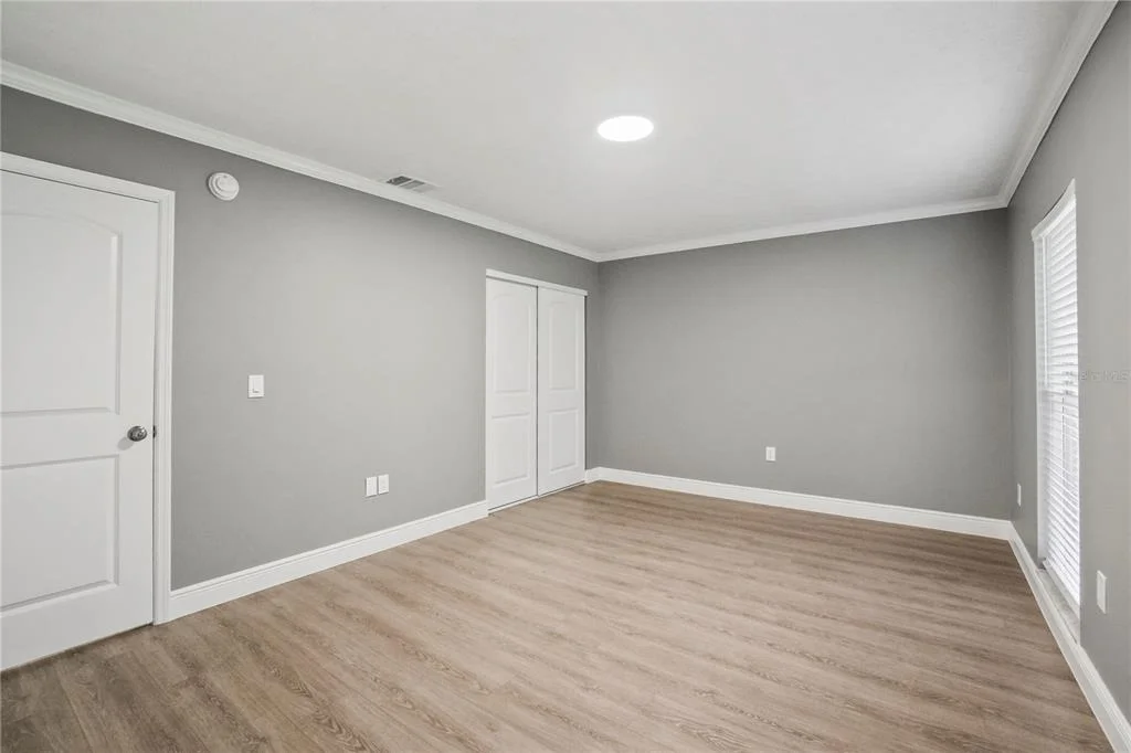 Photo of 1901 LAKEVIEW DRIVE