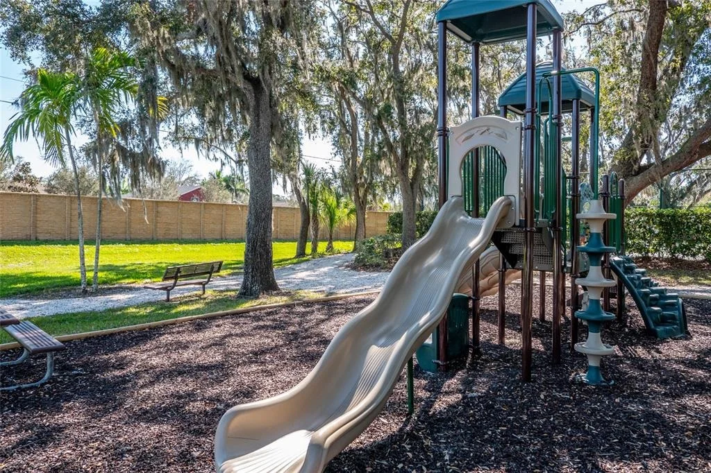 Photo of 525 MAST DRIVE