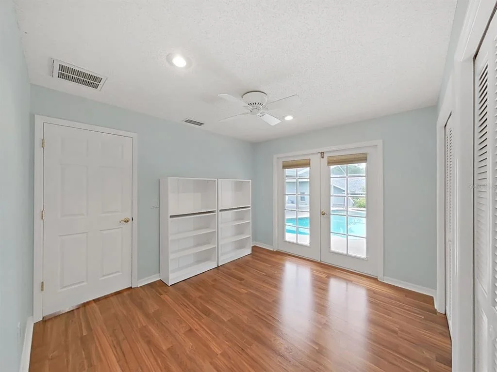 Photo of 611 TOMOKA DRIVE