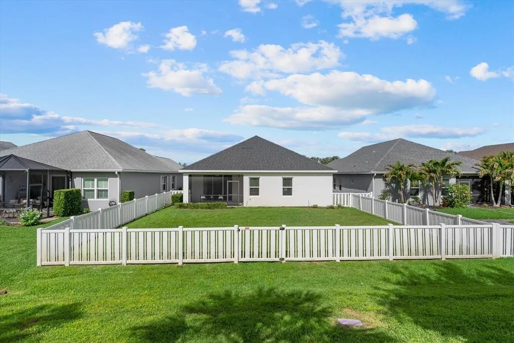 Photo of 7526 RIDGELAKE CIRCLE