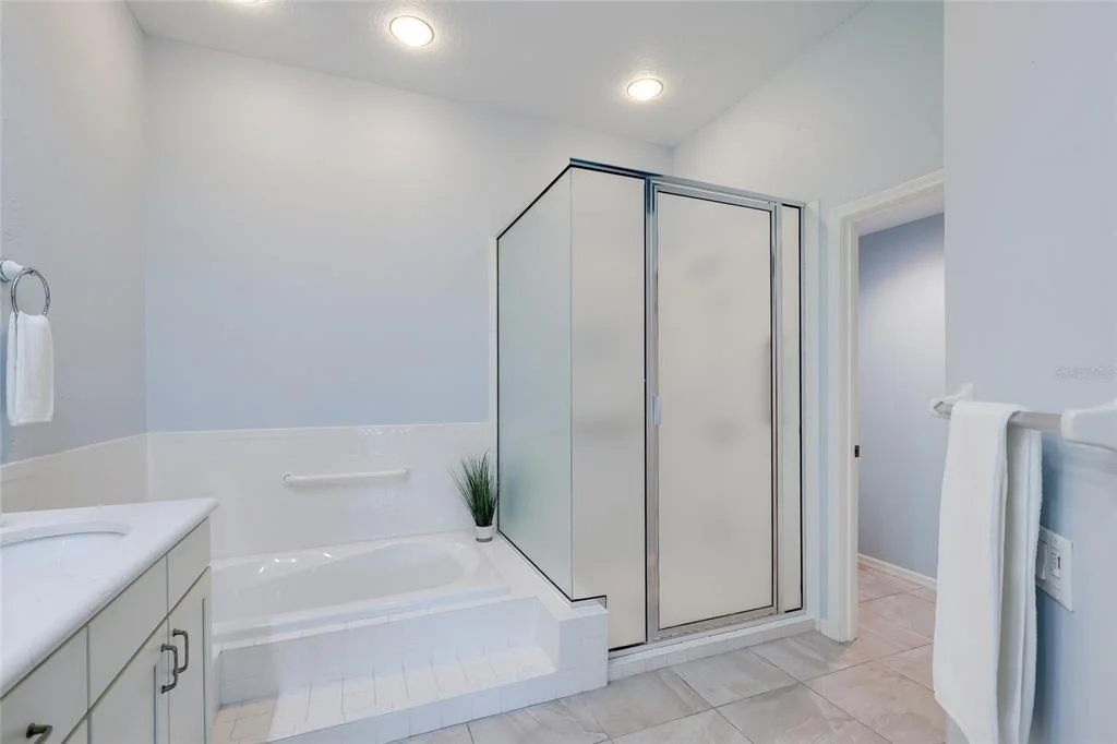 Photo of 8702 52ND DRIVE E