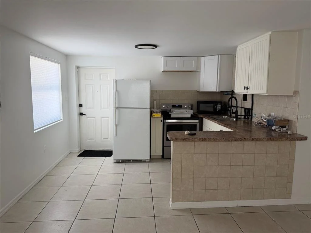 Photo of 2195 PARK ROAD