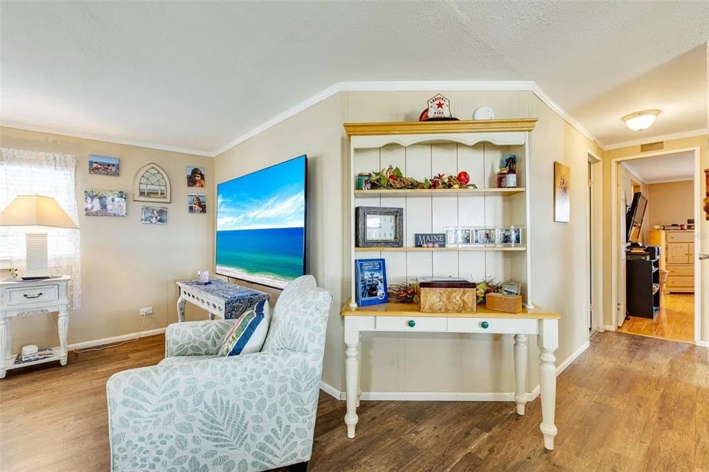 Photo of 412 VIVAR