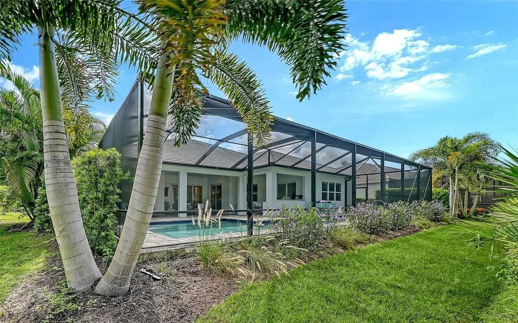 Photo of 26599 RAPHIS ROYALE BOULEVARD