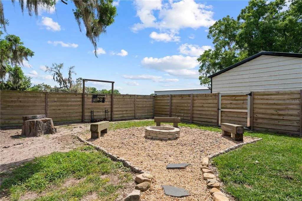 Photo of 4420 QUAIL ROOST RD