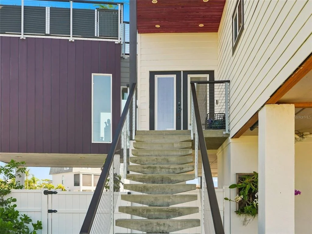 Photo of 3385 GULFVIEW DRIVE