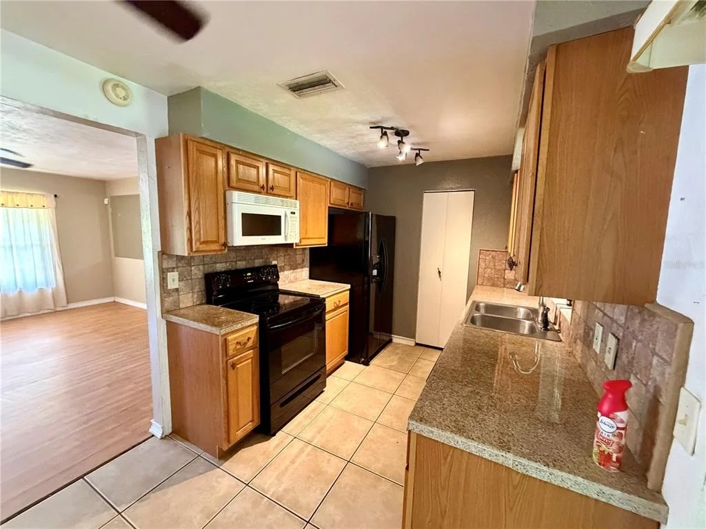 Photo of 4557 SE 140TH PLACE