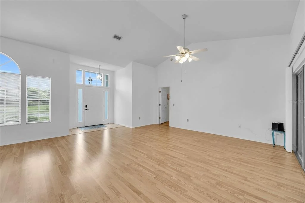 Photo of 170 OAK VIEW CIRCLE