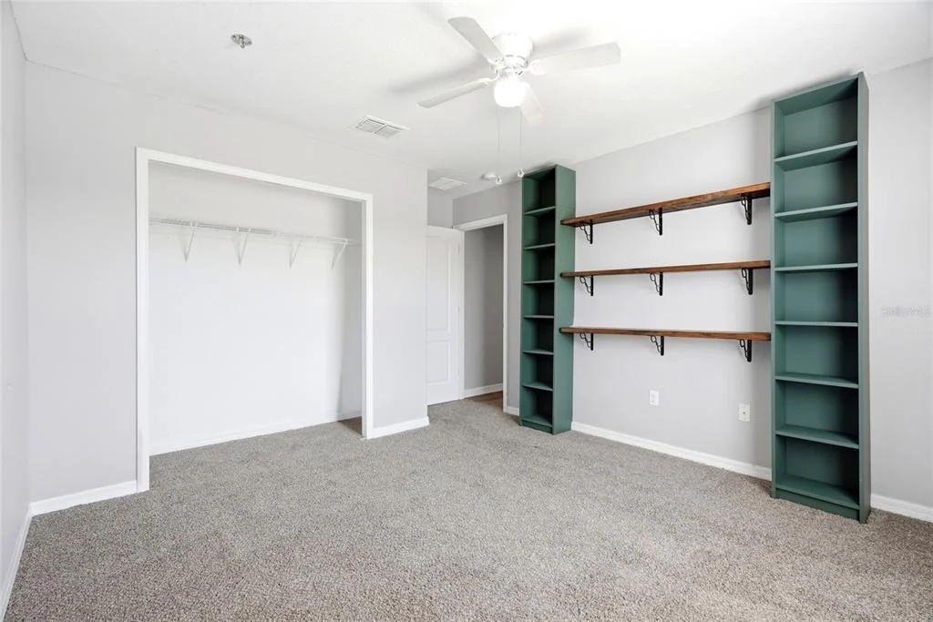 Photo of 909 MEADOW GLADE DRIVE