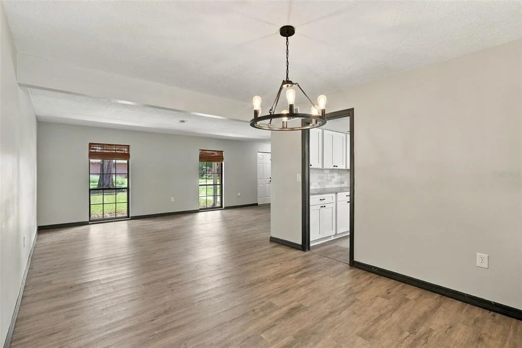 Photo of 3561 CALGARY LANE