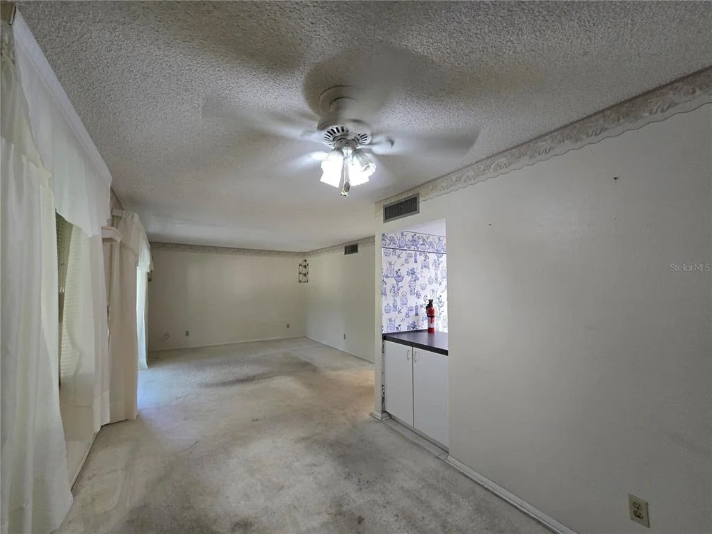 Photo of Unit B at 606 MIDWAY DRIVE