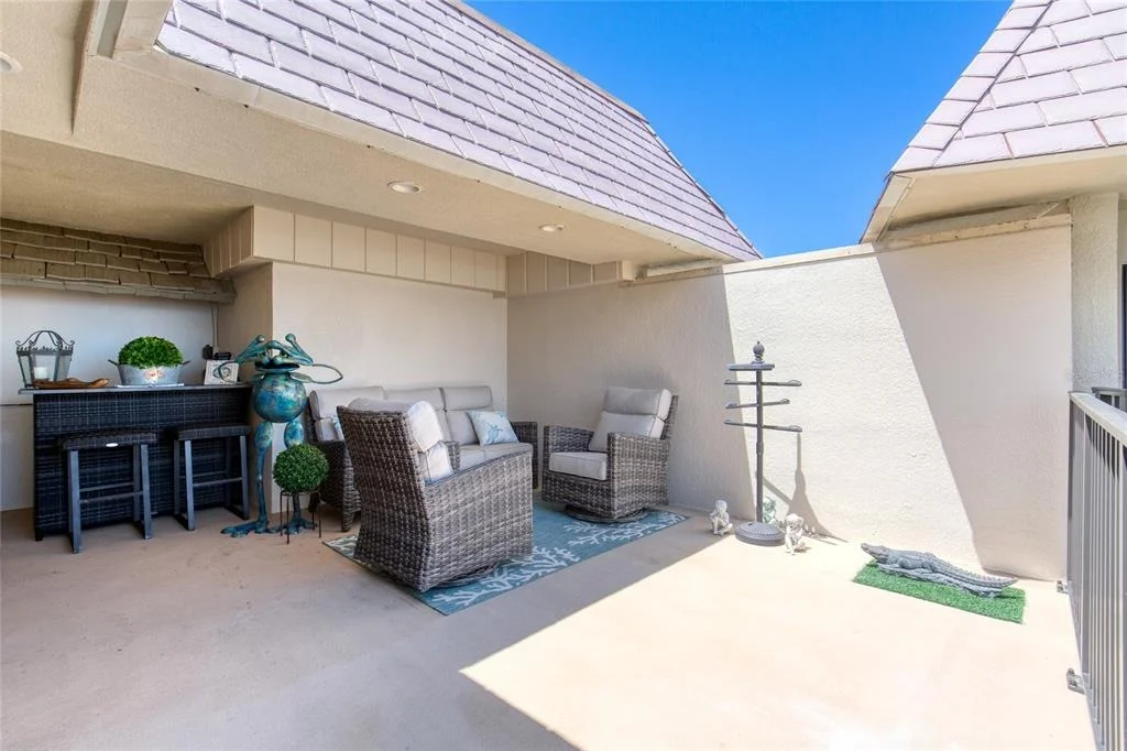 Photo of Unit 4040 at 935 OCEAN SHORE BOULEVARD