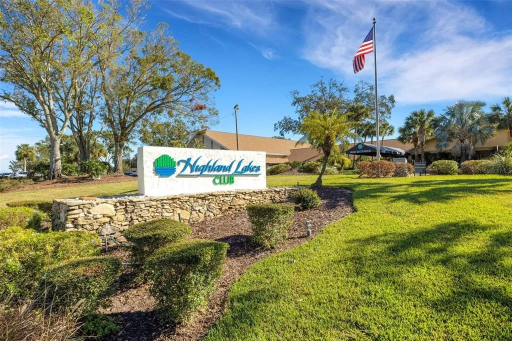 Photo of 3472 MACLAREN DRIVE
