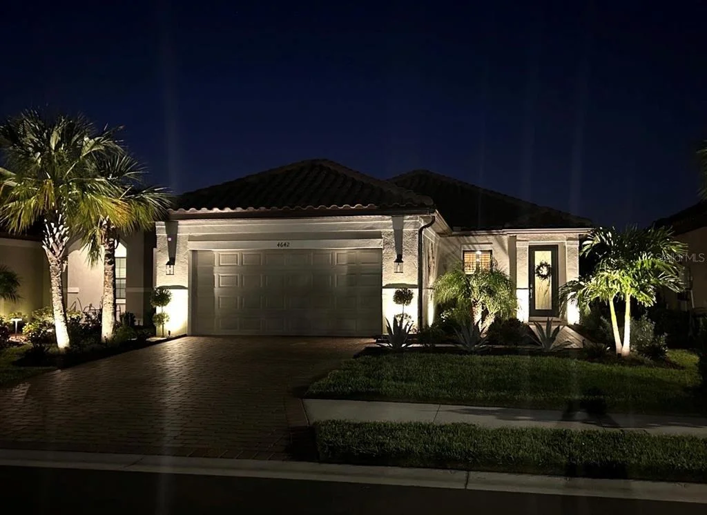 Photo of 4642 CRESTPOINT WAY