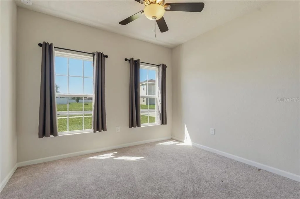 Photo of 813 EAGLE ROCK TER