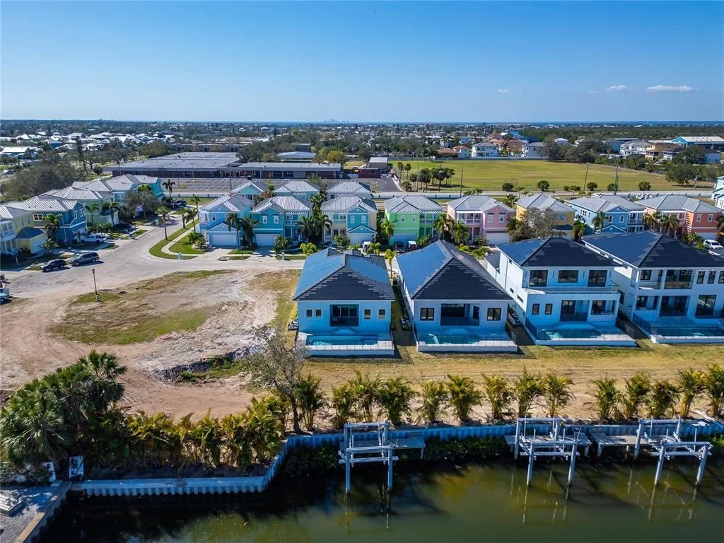 Photo of 6542 SIMONE SHORES CIRCLE